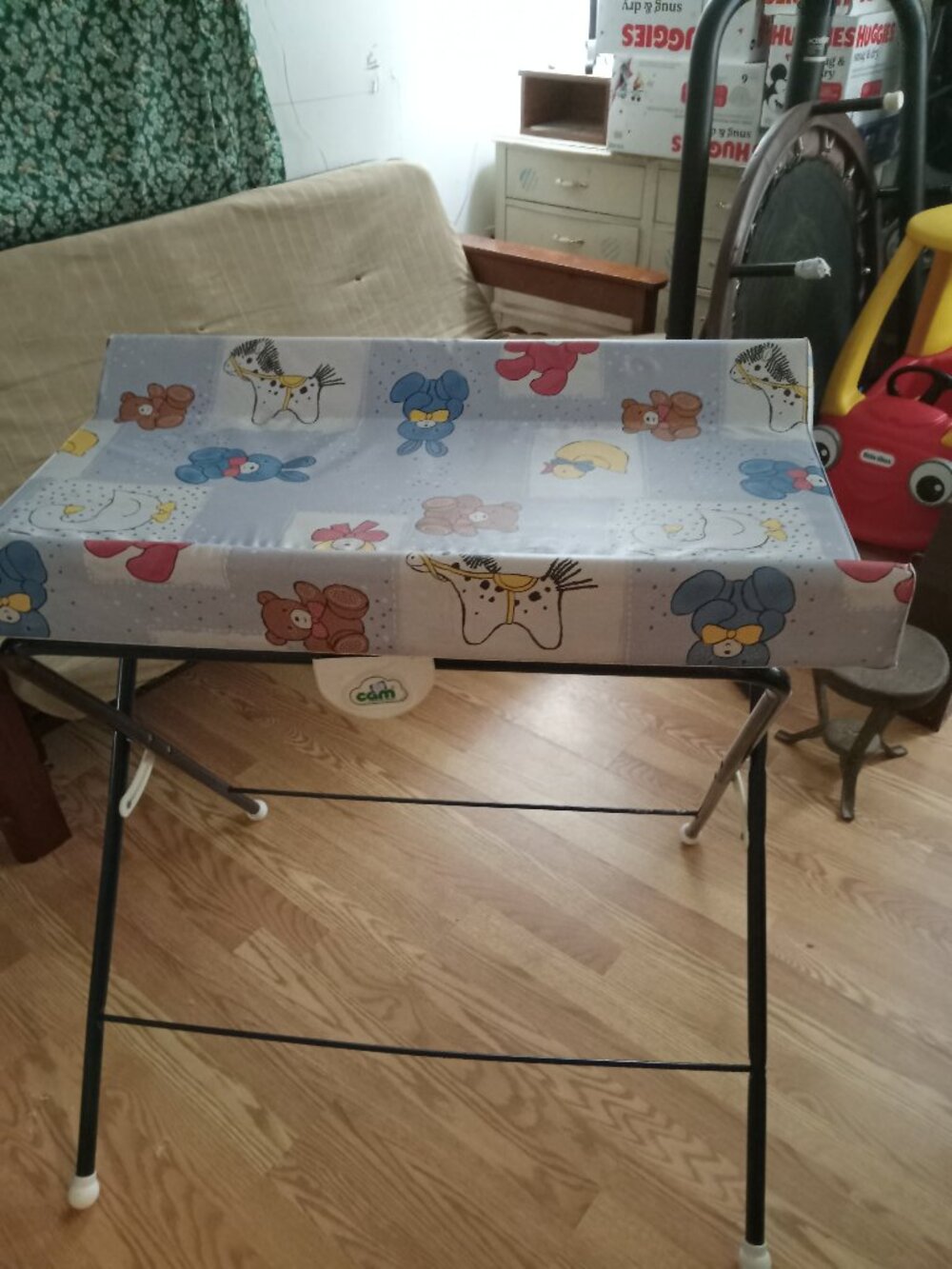 Diaper changing table/fold